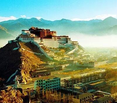 西藏探秘，神秘高原的壮美之旅